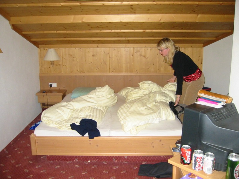 117-1786_IMG.JPG