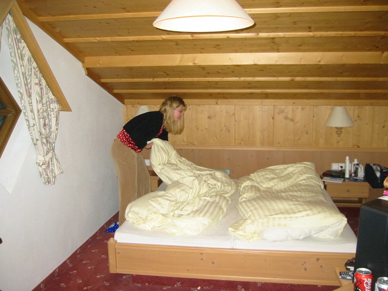 117-1787_IMG.JPG